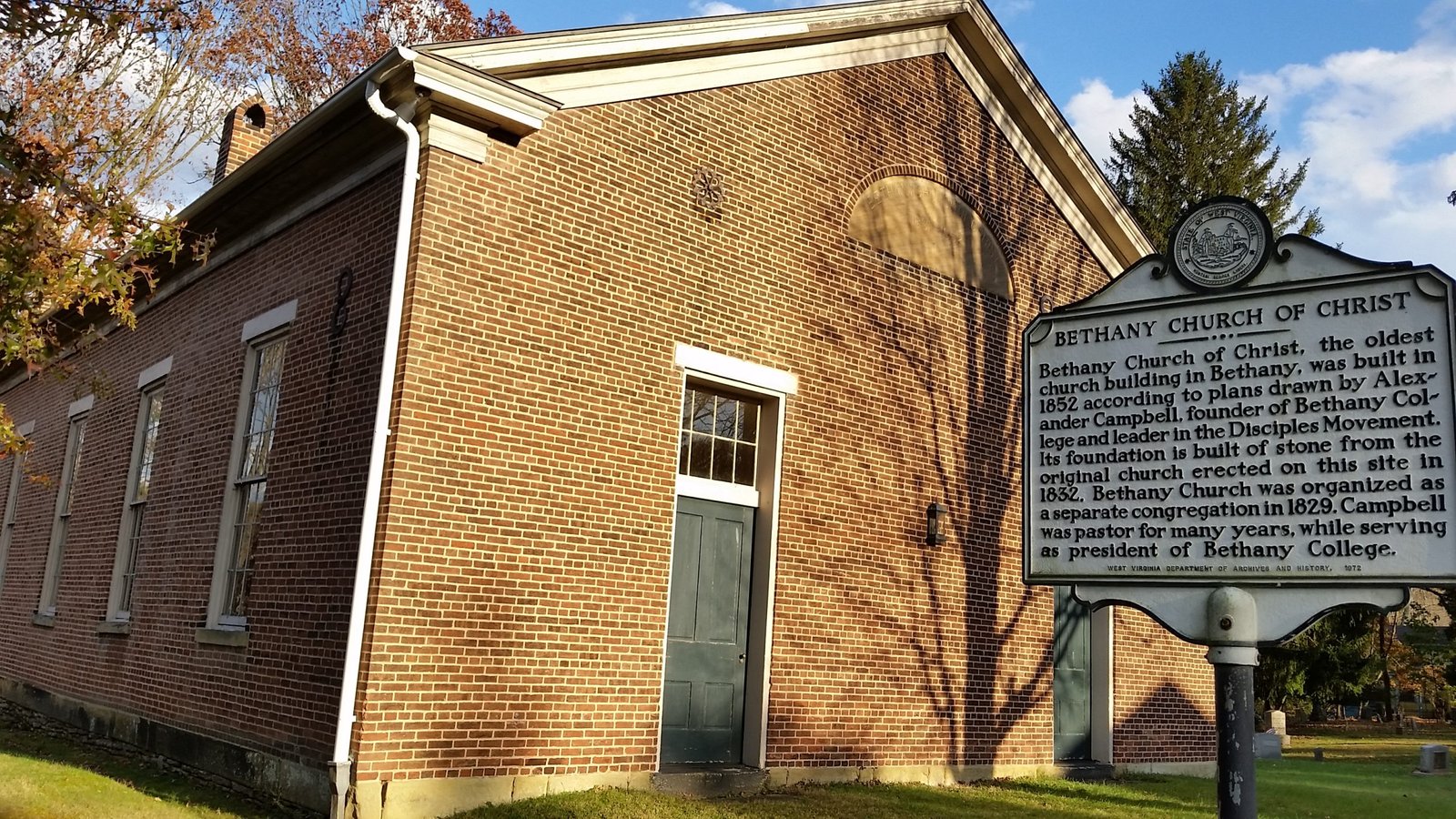 church of Christ (Non-Denominational/Institutional.Born 33 A.D.)