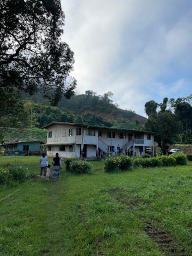Gereja Katolik St Simon, Saliwangan Baru
