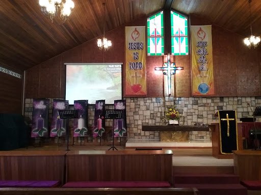 Gereja Lutheran Holy Light (LCM)