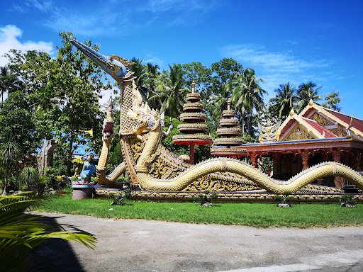 Wat MaiSuwanKiri