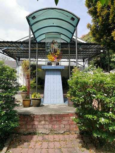 Gereja Katolik St Joseph (1971)